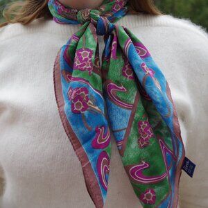 Beautiful High End Pure Silk Vintage Ladies Scarf